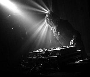 Venetian_snares_jesus_v_snares