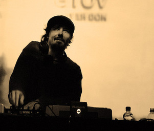 Amon_tobin_amon_tobin_2007_04