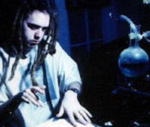 Cut_chemist_meets_shortkut
