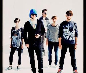 Does_it_offend_you_yeah_bandphoto