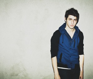 20111017-porter-robinson-jacob-100-8_med