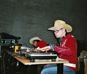 Hart_of_noise_hartofnoiselive2