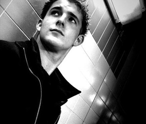 Ashley_wallbridge_black_white