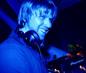 Tom_wax_tw21