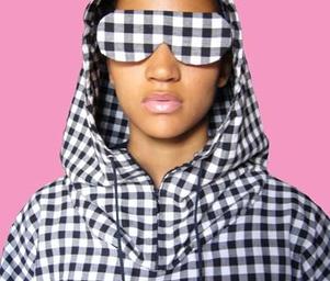 Lucy_love_shades
