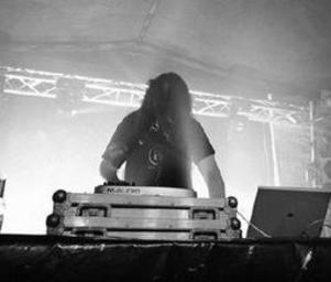Detritus_live