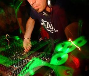 Benny_benassi_feat_channing_benny_photo_1_2005low_res