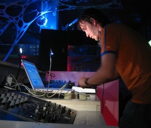 Kularis_live
