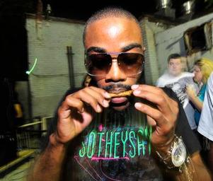 Blaqstarr_2694132301_5b1614cae7_b