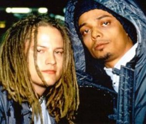 Bomfunk_mcs_dj_gismo_bow