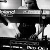 Nina_belief_rmx_live_2009