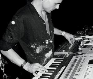 Voltek__1