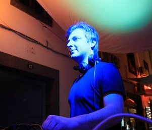Social_disco_club_time_lapse_reveillon_mini_eco