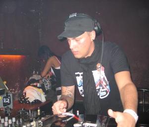Steven_beyer_suboutmusic_im_s