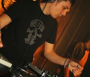 Dj_mad_dog