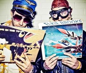 Flight_facilities_flight_facilities_600