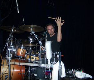 Frank_klepacki_drummin