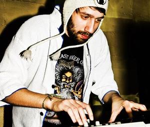Gold_panda