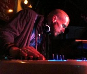 I_awake_live_set