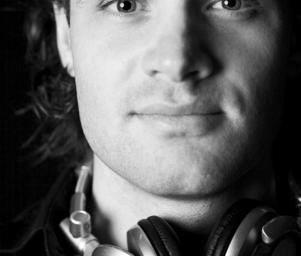 Julian_vincent_l_7f6870c597bf4032a1310d7bd2cf