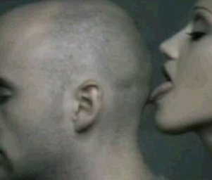 Moby_gwen_stefani_mobygwen