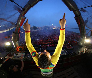 Technoboy_185707139_907f86f9f2