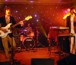 The_golden_silvers_glastobandsfinal2008goldensilv