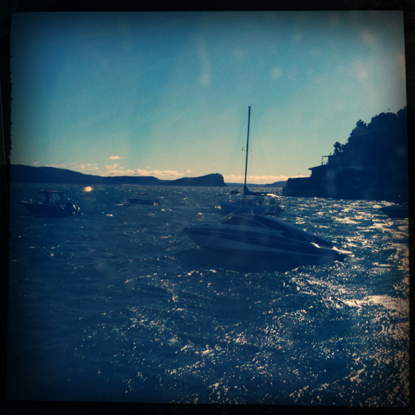 Hip 331688722.426471