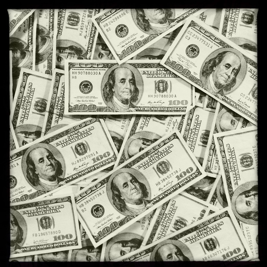 5669878526 de0be84bf7 b