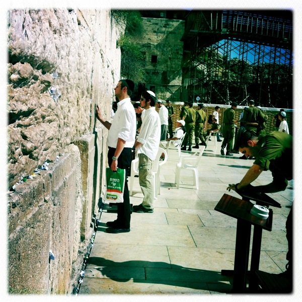 Hip 328625937.246661