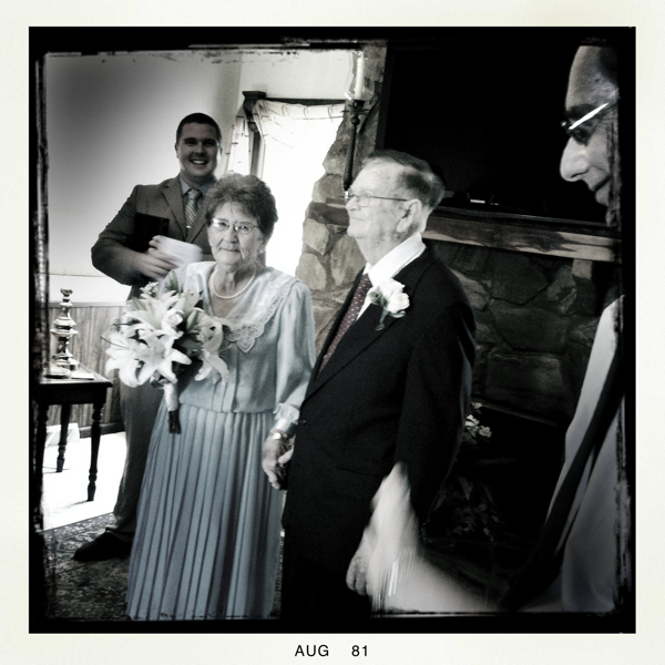 Hip 334433490.800954