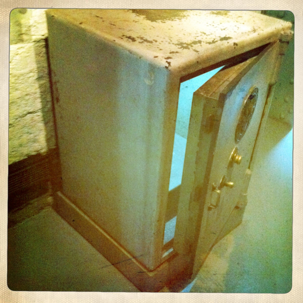 Hip 335268531.561529