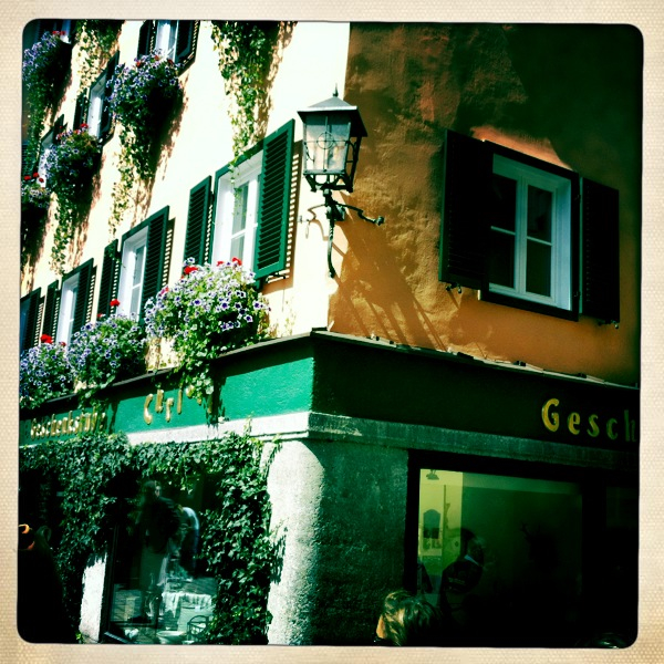 Hip 334921078.655991