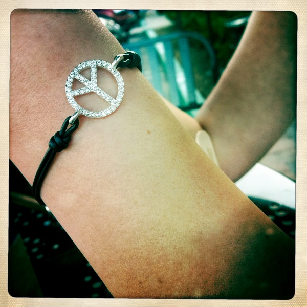 Hip 335408644.437623