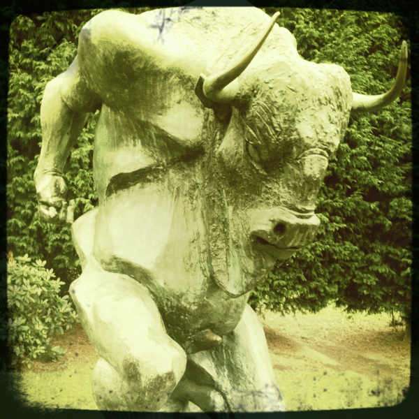 Hip 319040810.398615