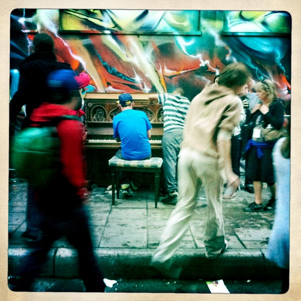 Hip 335560696.585362