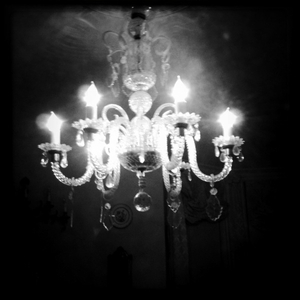 Hip 335500211.184204