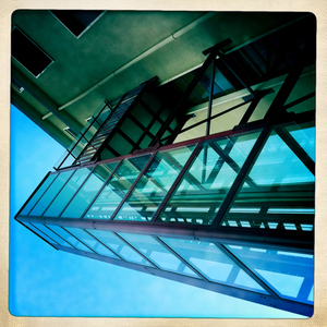 Hip 330975412.482711