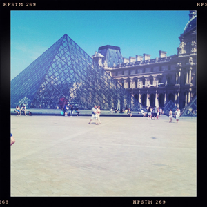 Hip 333884411.773439