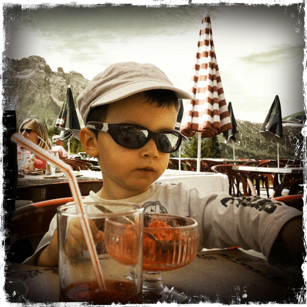 Hip 334842274.236476