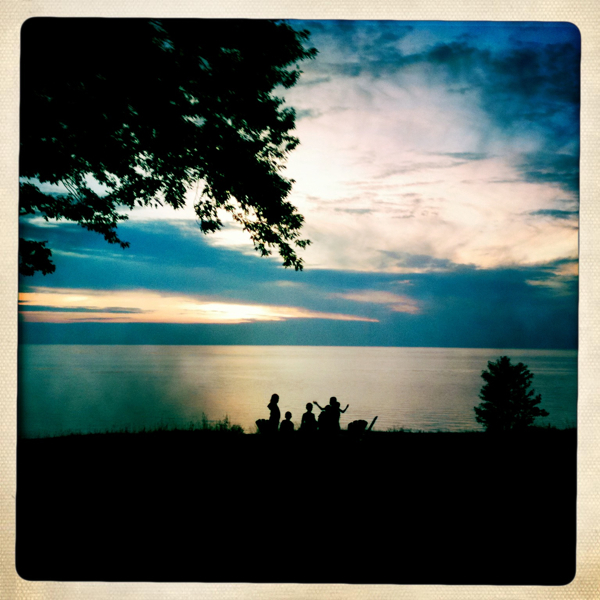 Hip 330915997.720588