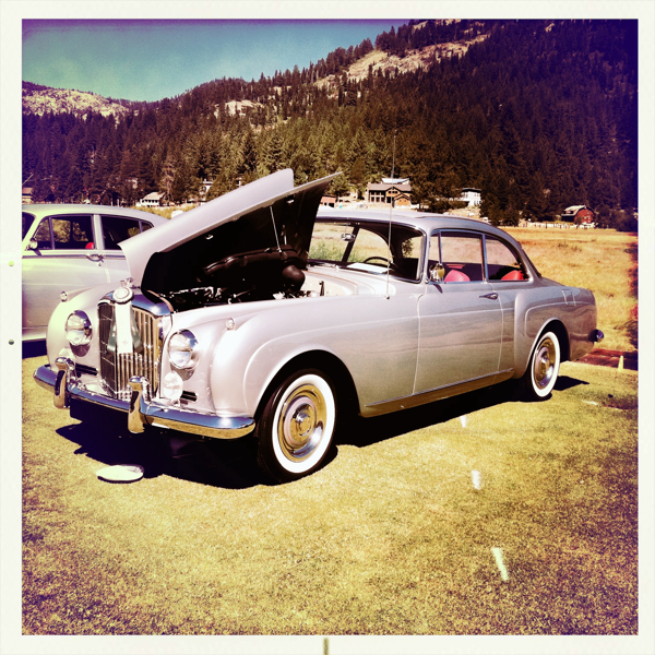 Hip 335383443.773988