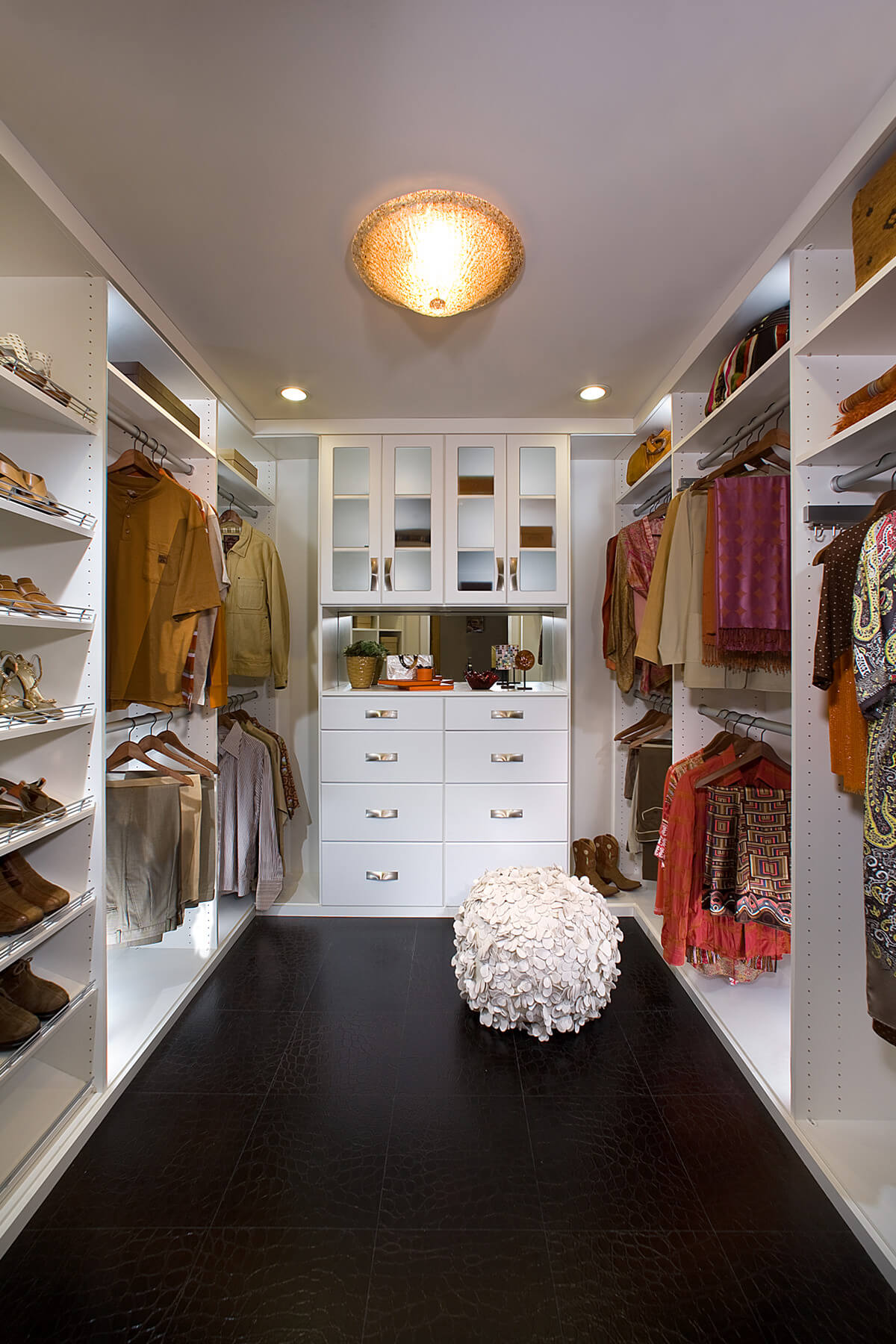 67 ReachIn and WalkIn Bedroom Closet Storage Systems