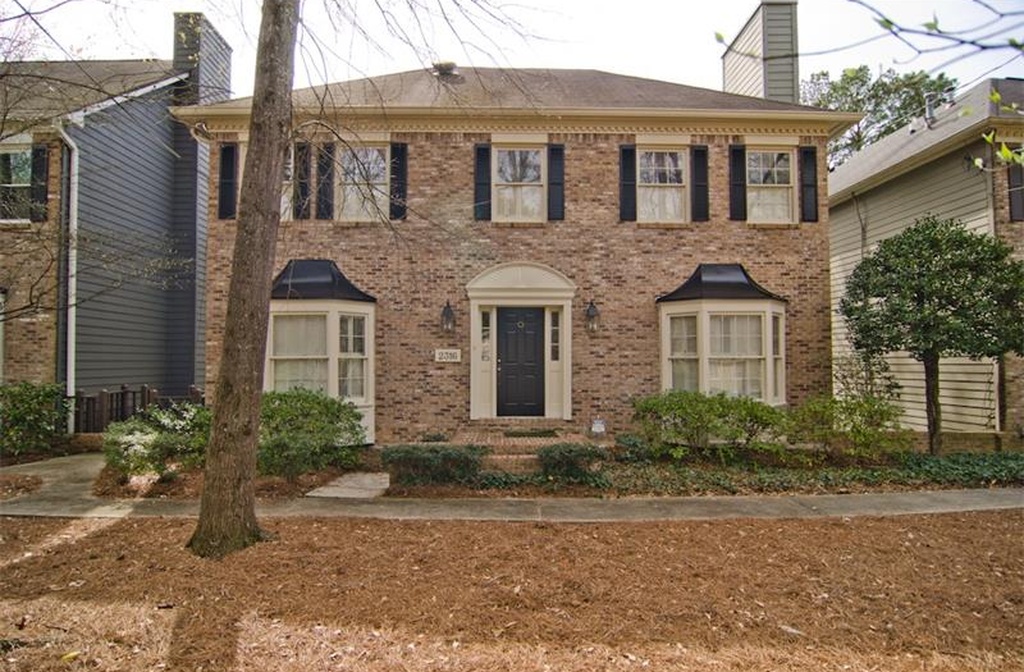 Georgian Style Home in Morris Brandon School District