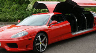 Small_ferrari_limousine