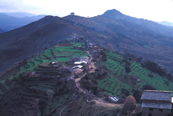 Nepal_village_small1