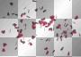 soave valentine  heart red petals
