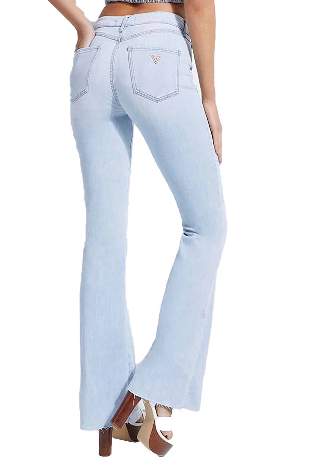 Ripley - JEANS TATIENNE REGULAR PATA ELEFANTE CON BOTONES