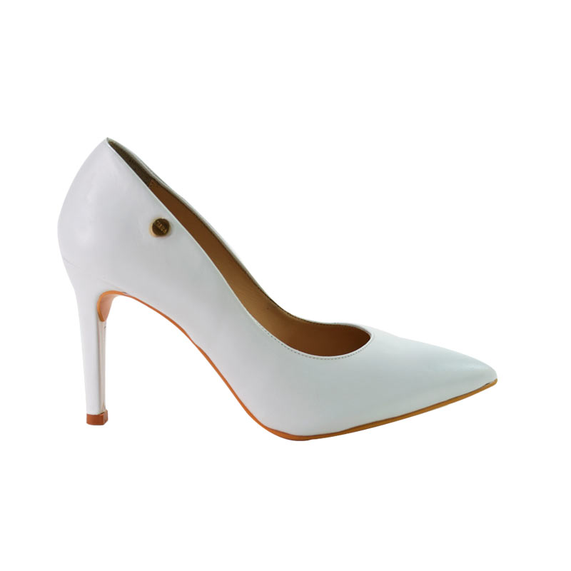 Los zapatos blancos serán tendencia durante el verano? | VIDA | PERU21