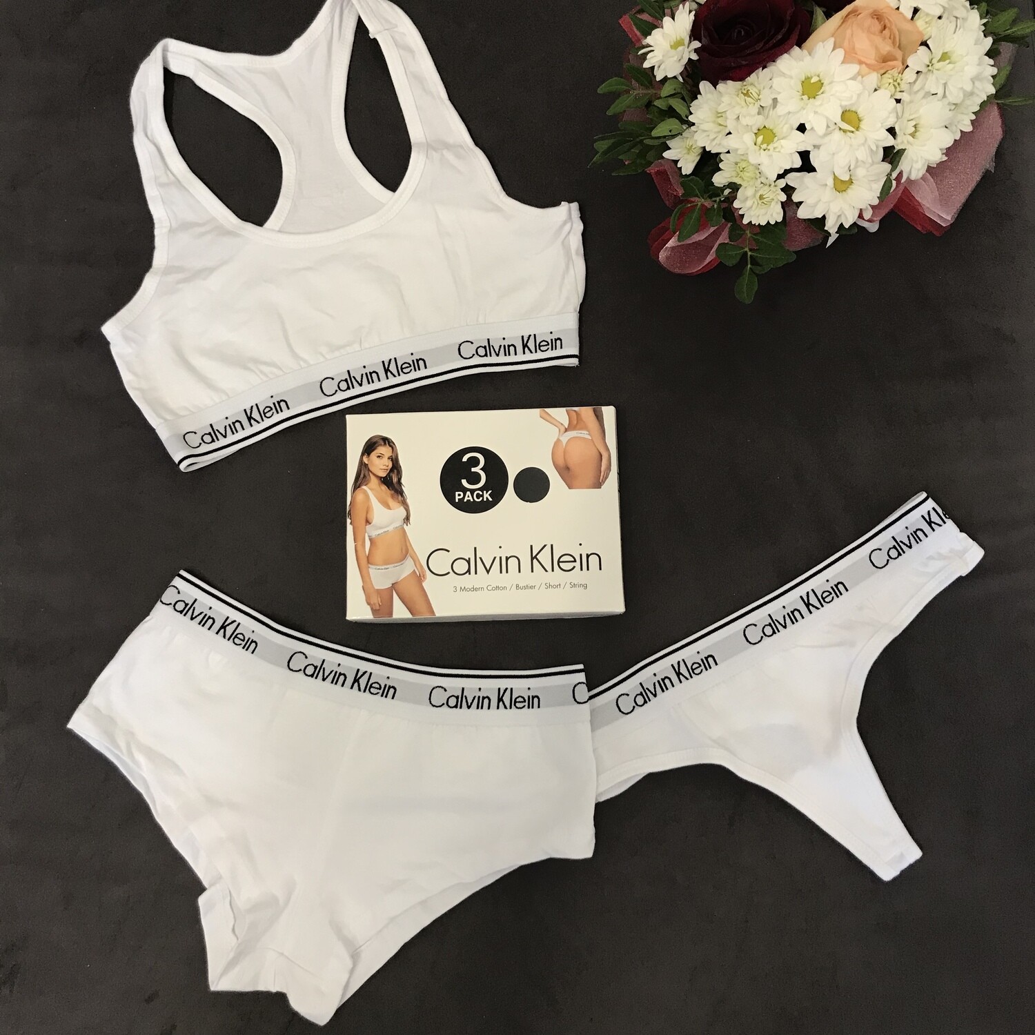 Комплект из топа и шорт Zodi купить со скидкой в секс шопе  Женское белье, одежда  Пижамы